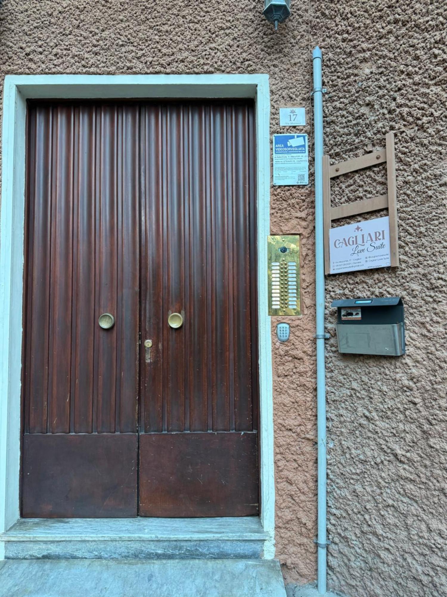 Cagliari Love Suite Ngoại thất bức ảnh